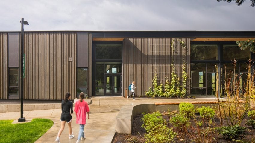Sports centre at Oregon Episcopal School by Hacker Architects