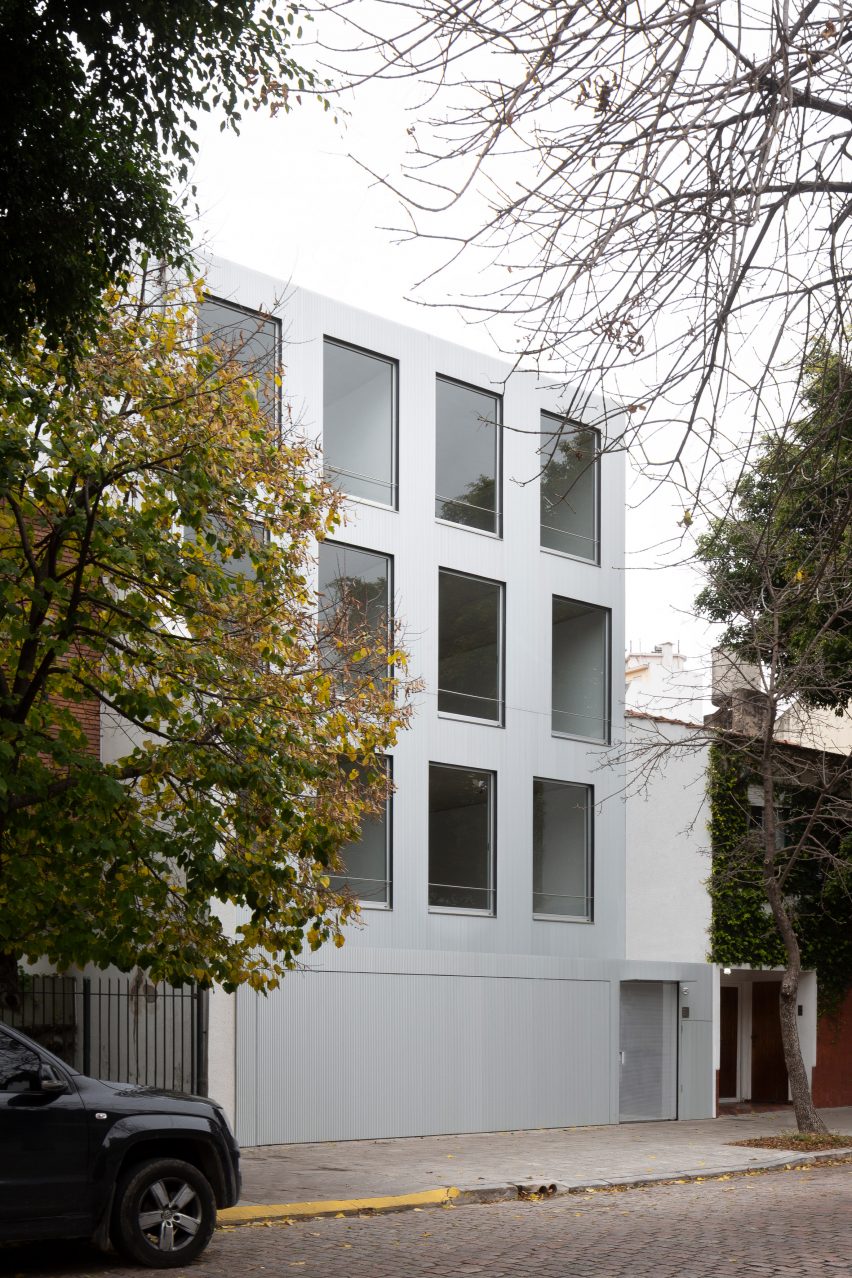 Aluminum Apartments Ferry Avilés Street designed by Juan Campanini and Josefina Sposito