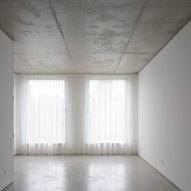 Concrete room at Virrey Aviles Street apartments by Juan Campanini and Josefina Sposito