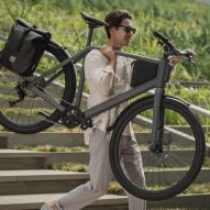 Lemmo One bicycle transforms from analogue to electric with a simple attachment