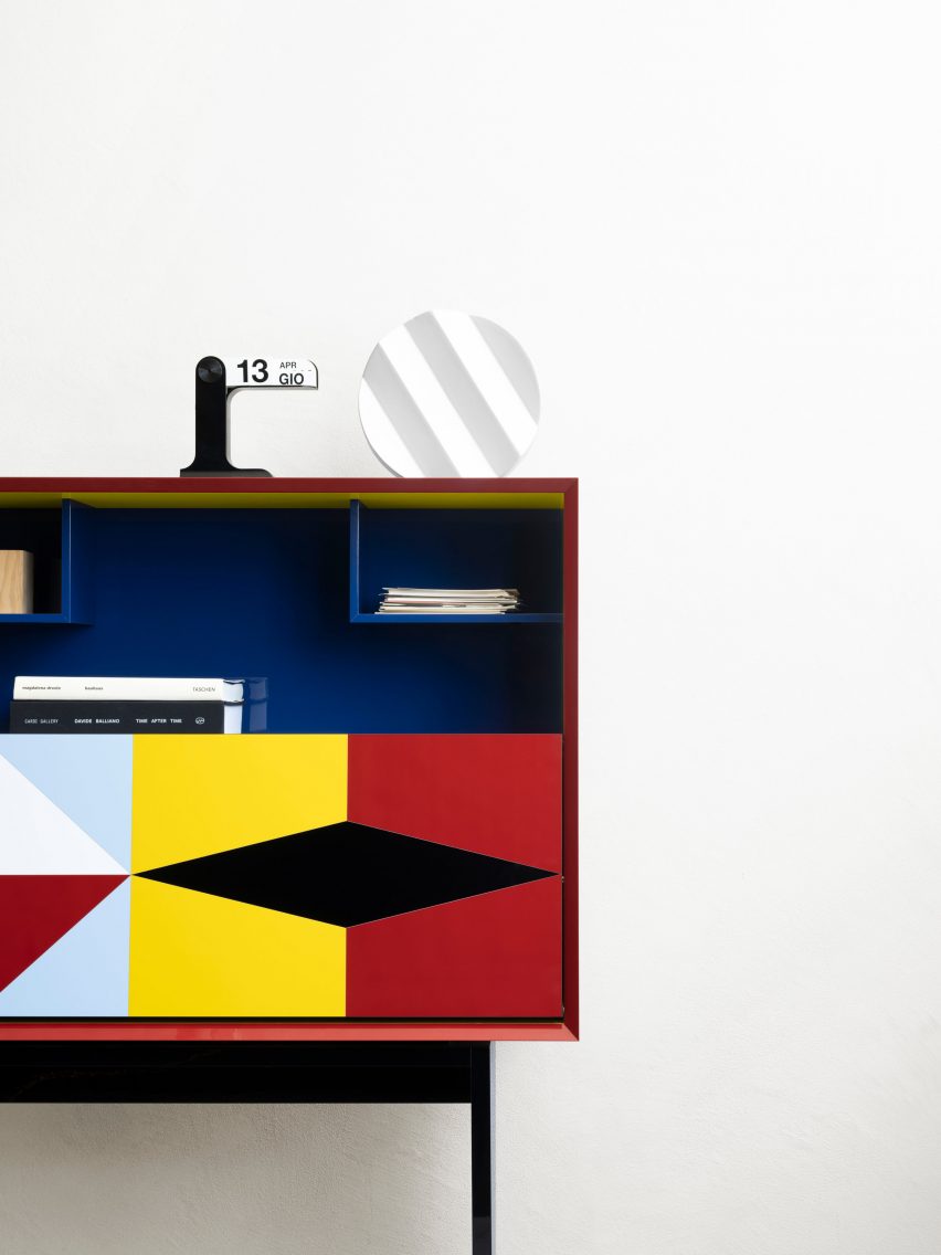 Writing desk in Linea collection from Porro