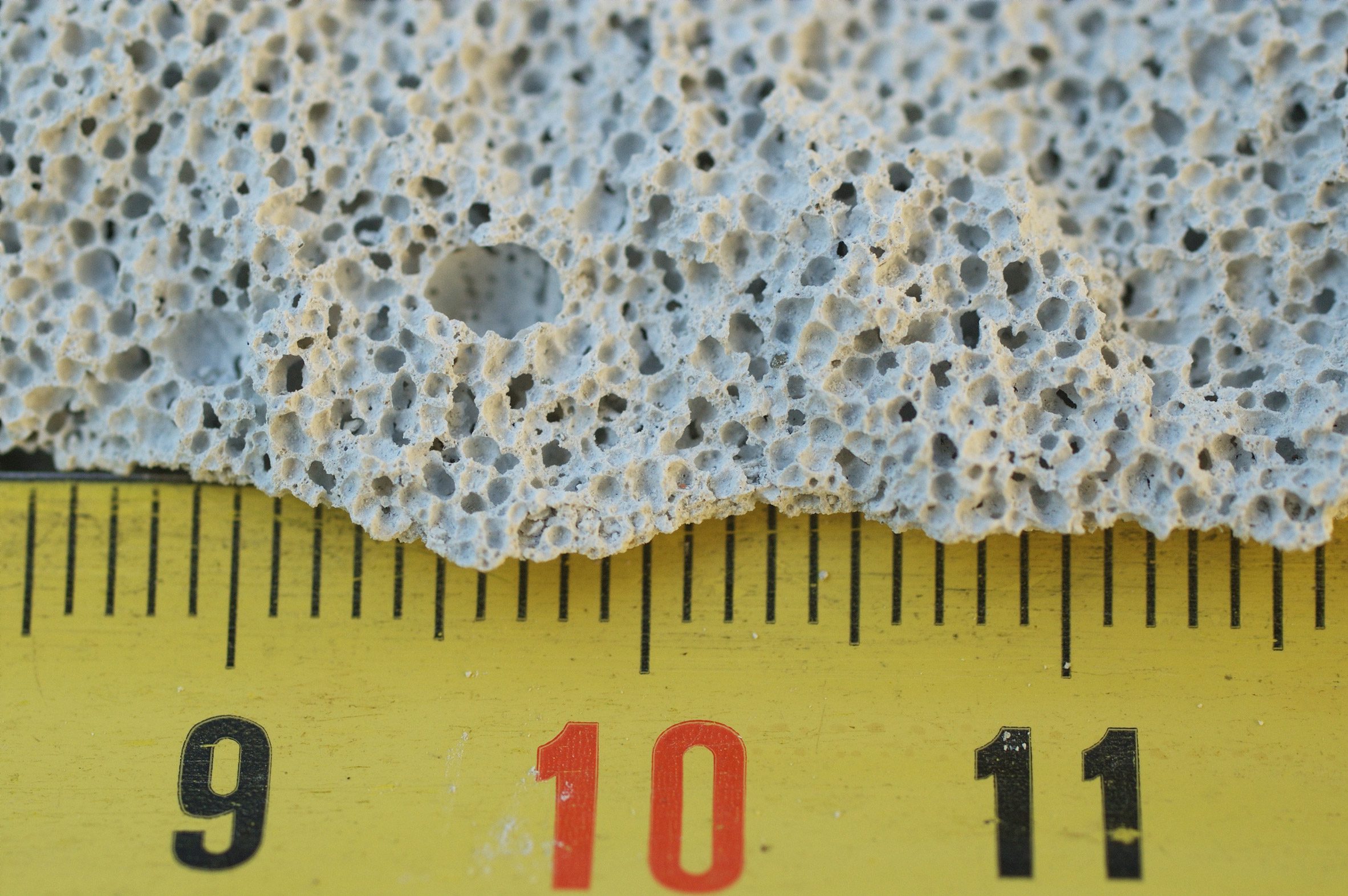 Aerated autoclaved concrete