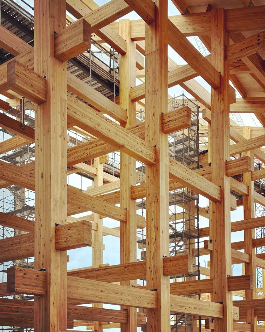 Gridded wooden structure