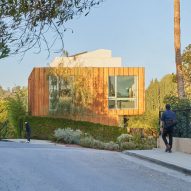 Fredrik Nilsson clads his Los Angeles house in oiled cedar