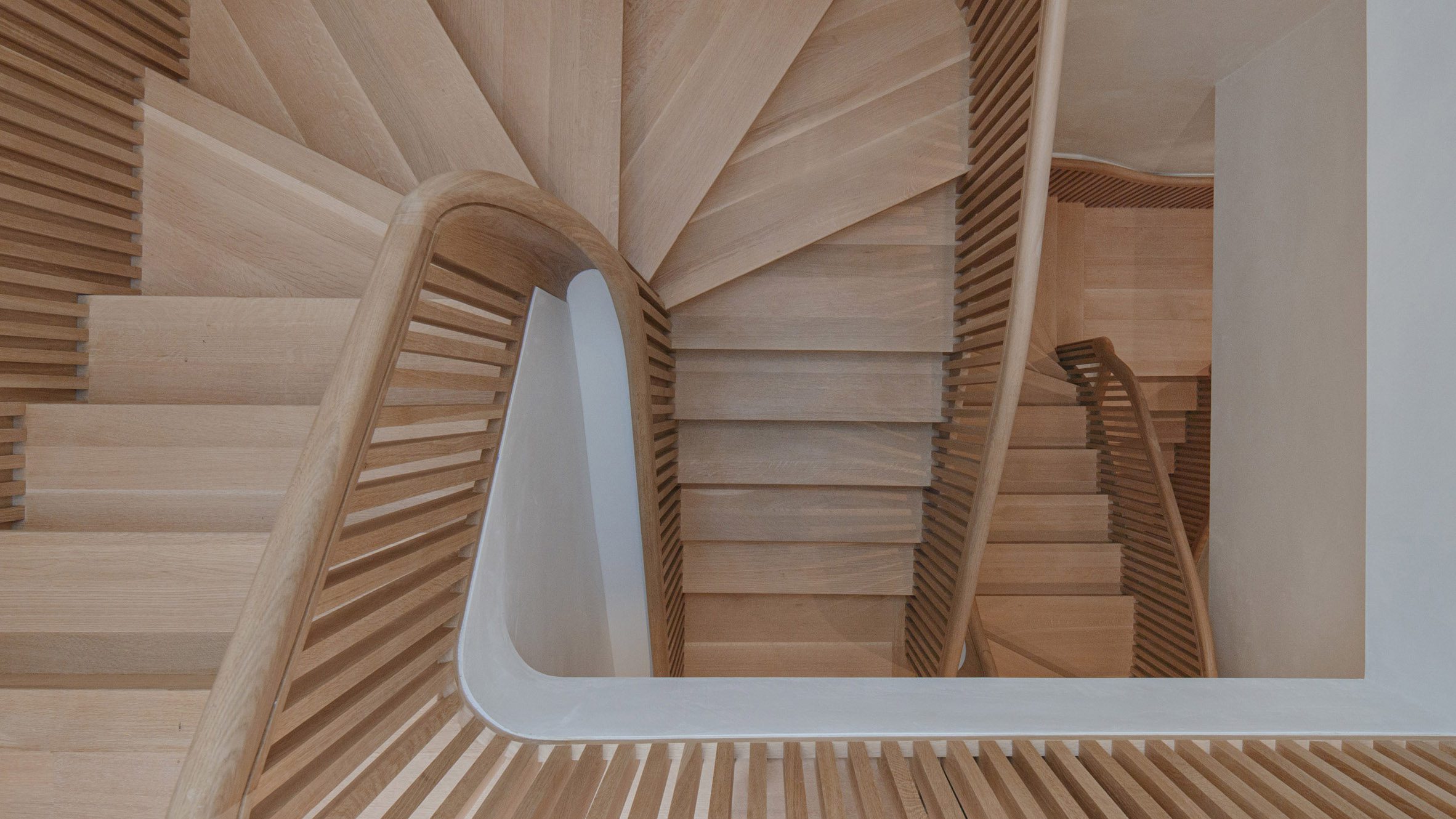 Figure and Studio J Jih perform "stair gymnastics" inside Boston rowhouse - Vimarsana News