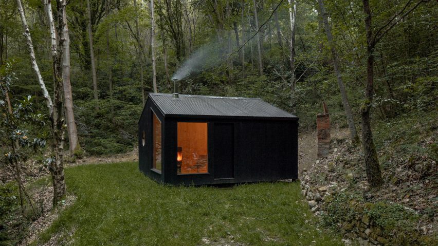 Aralar Cottage in the Basque Country forest by BABELStudio