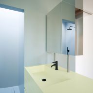 Bathroom interior at the BEEV home by ISM Architecten