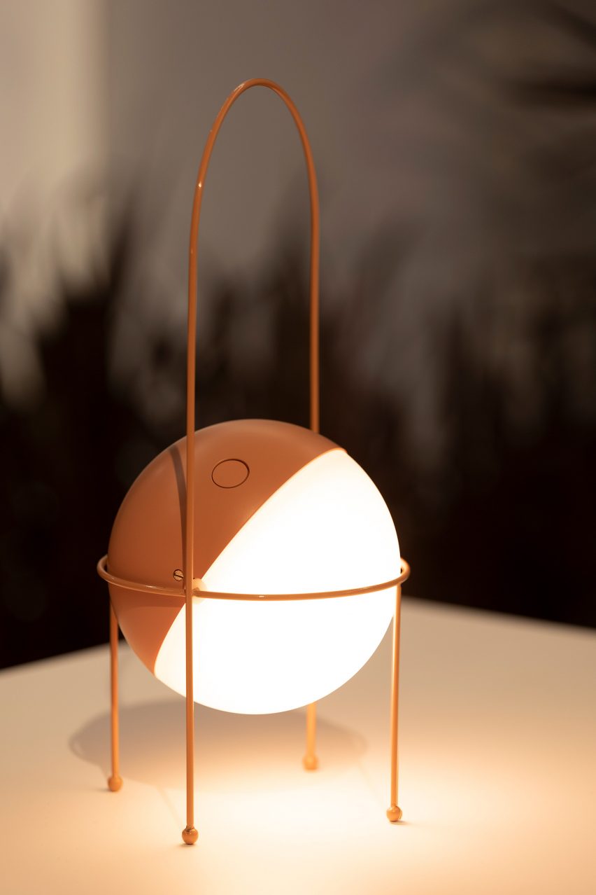 Madco table lamp by Elisa Ossino for Ambientec