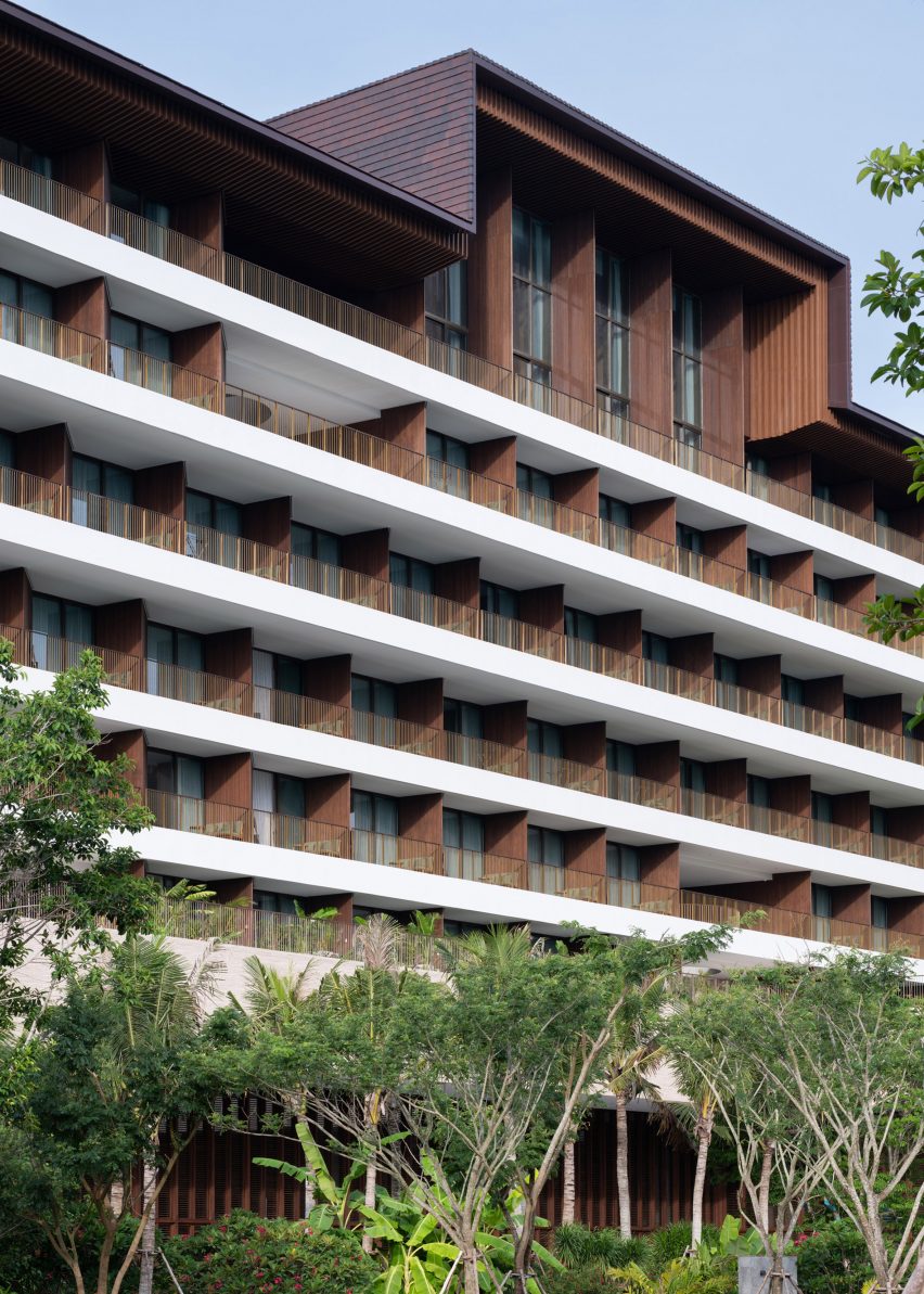 External balconies at the Sanya Wellness Retreat in Hainan by Neri&Hu
