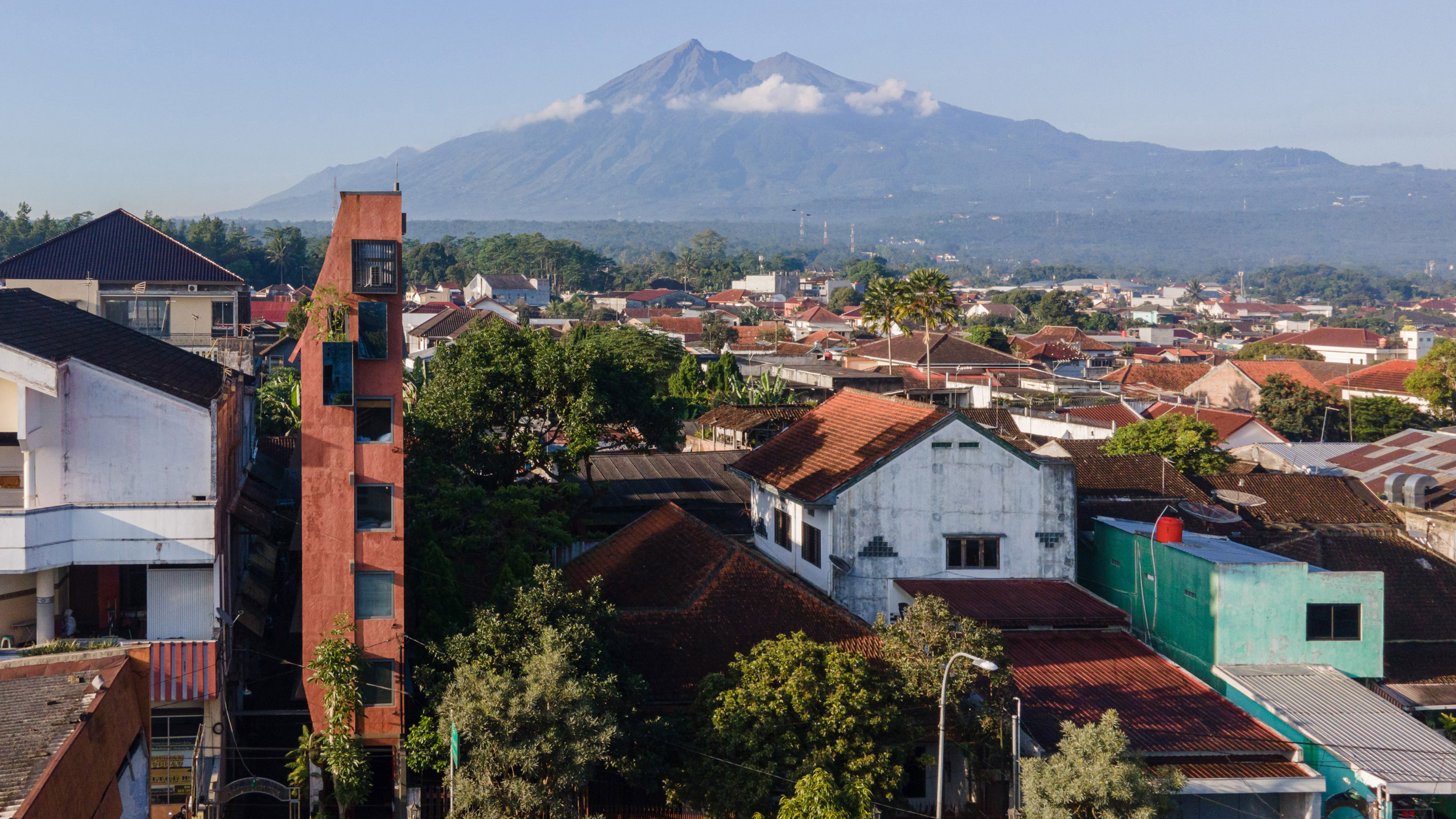 Sahabat Selojene creates 2.8-metre-wide PituRooms hotel in Indonesia - Vimarsana News