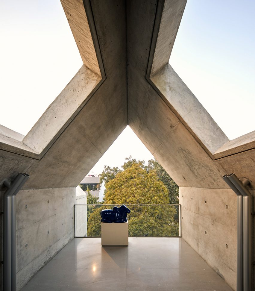 Pitched concrete form by Matra