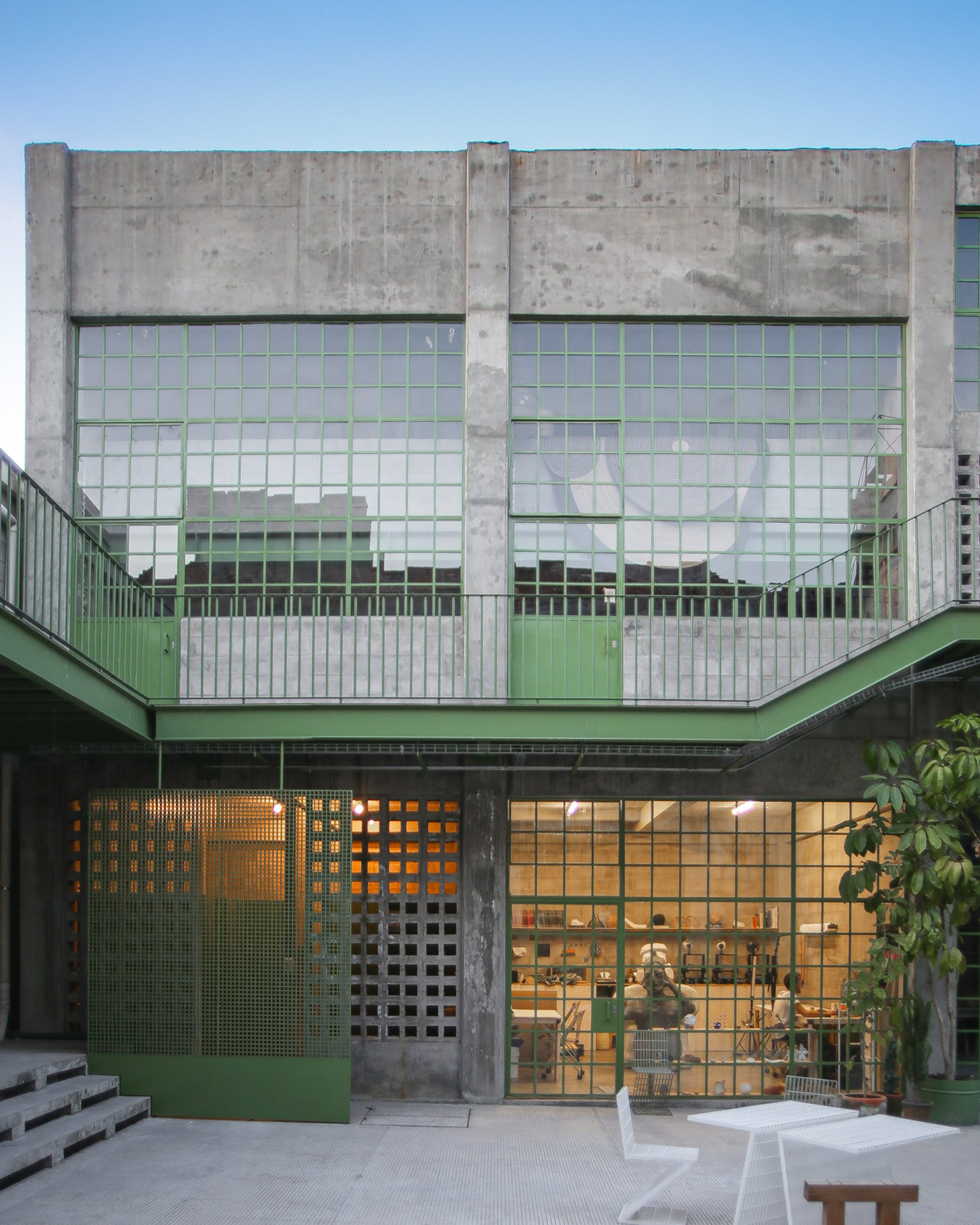 Concrete and green trim in Mexico City