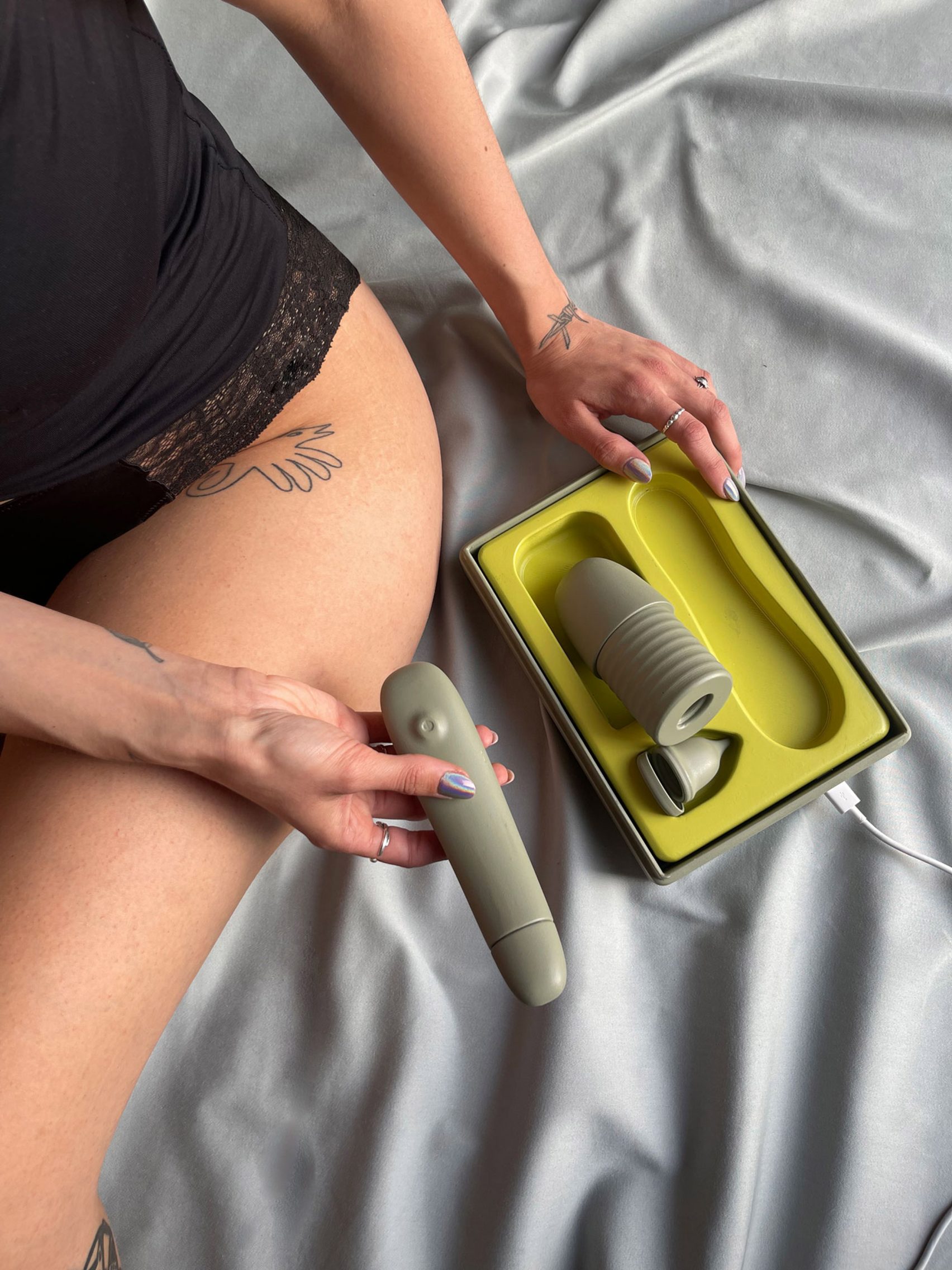 Juliane Kühr designs vibrator that doubles as artificial insemination device