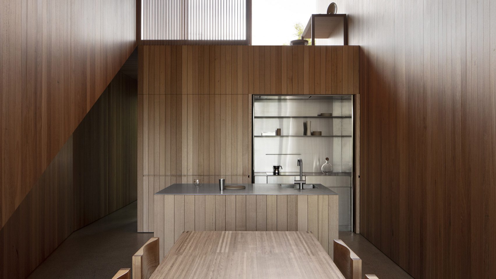 Australian hardwood lines cottage extension by Prior Barraclough - Vimarsana News