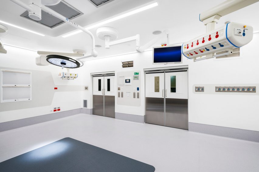 Corian-flooring featuring in a hospital