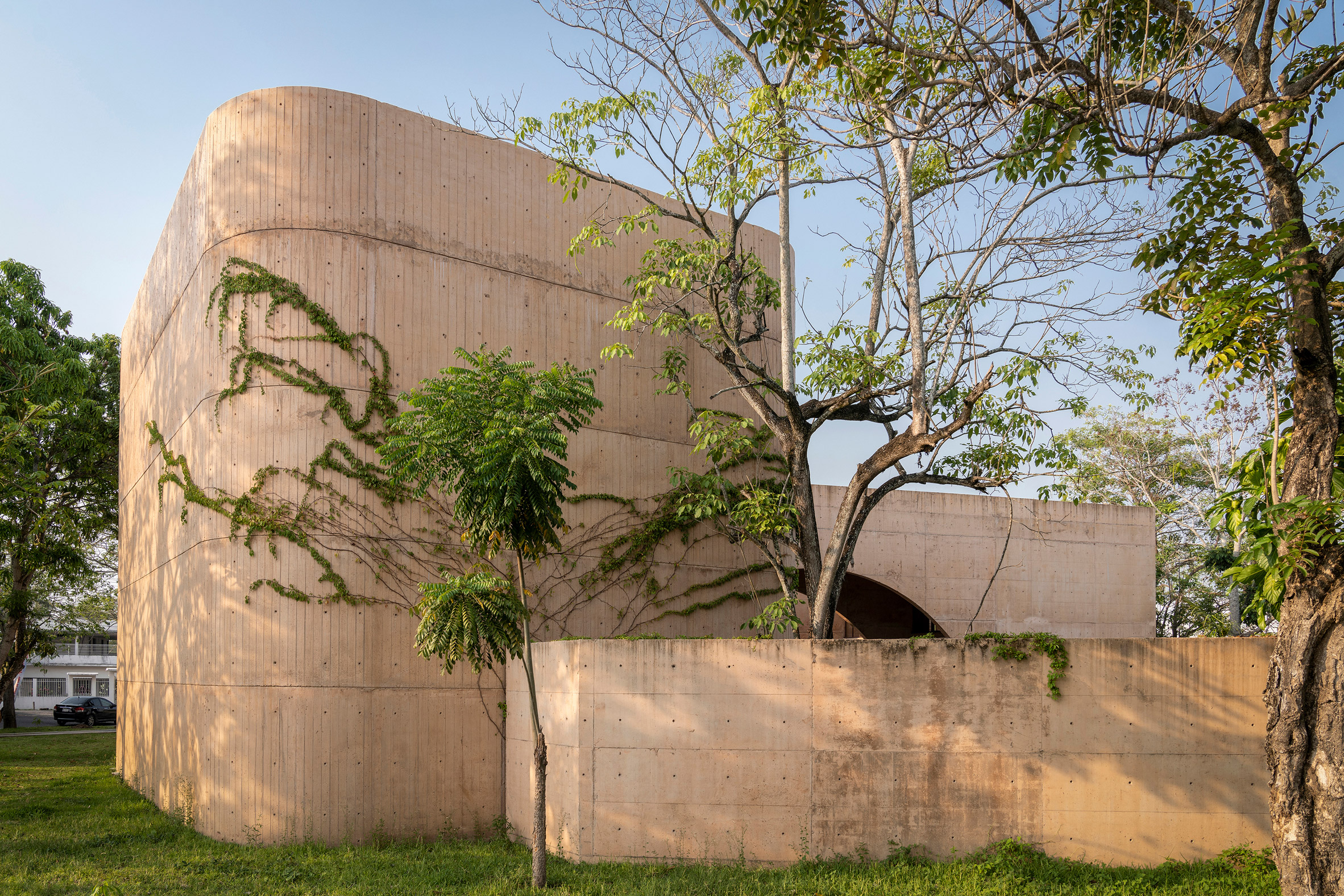 Sloped coloured concrete building in Mexico