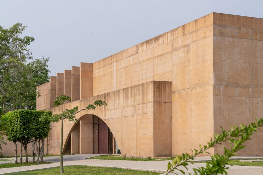 Coloured concrete building in Mexico