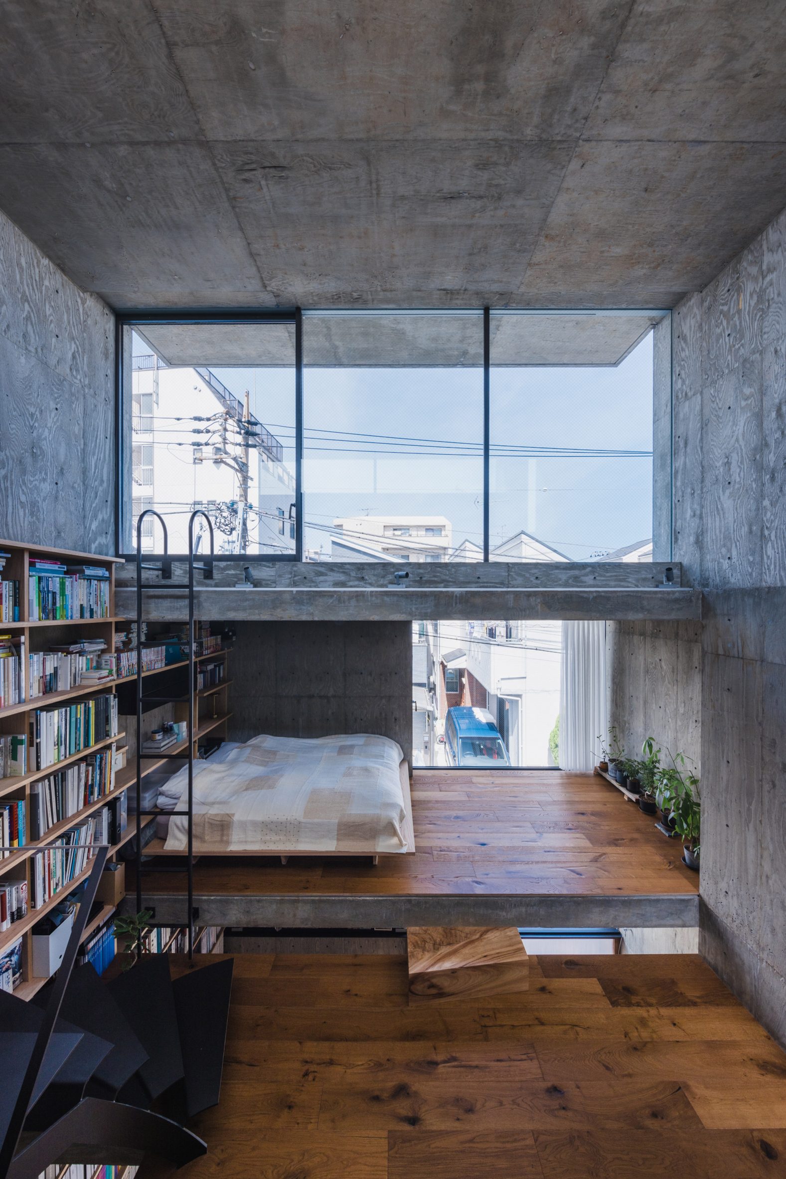 Concrete multi-level home in Japan