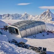 Ingenhoven Architects creates inflatable Ski World Cup start house on Matterhorn