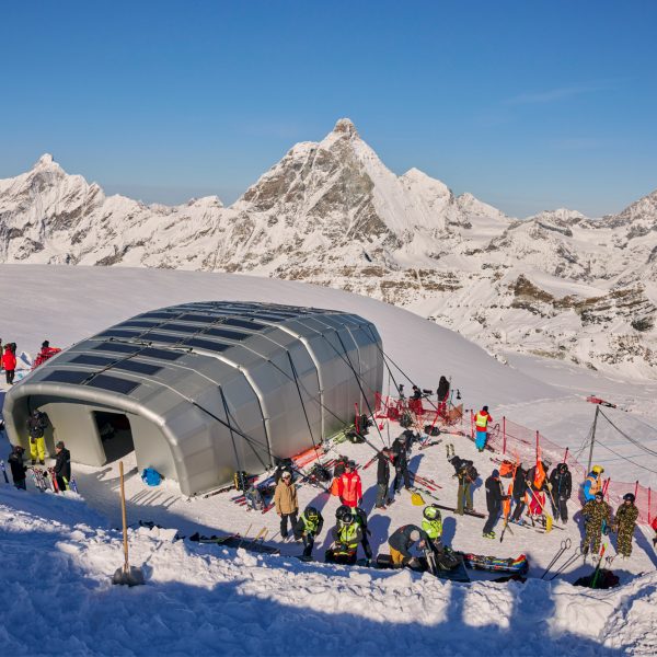 Ingenhoven Architects creates inflatable ski start house on Matterhorn