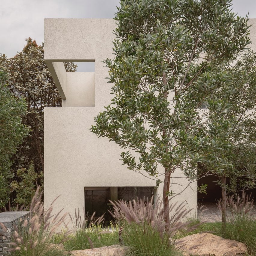 Monolithic concrete Casa Cielo by COA Arquitectura