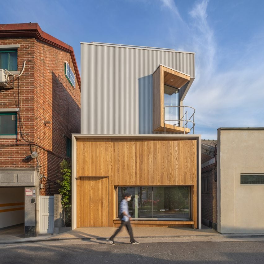 YounghanChung Architects creates small study space in Seoul as a "microcosm for oneself"