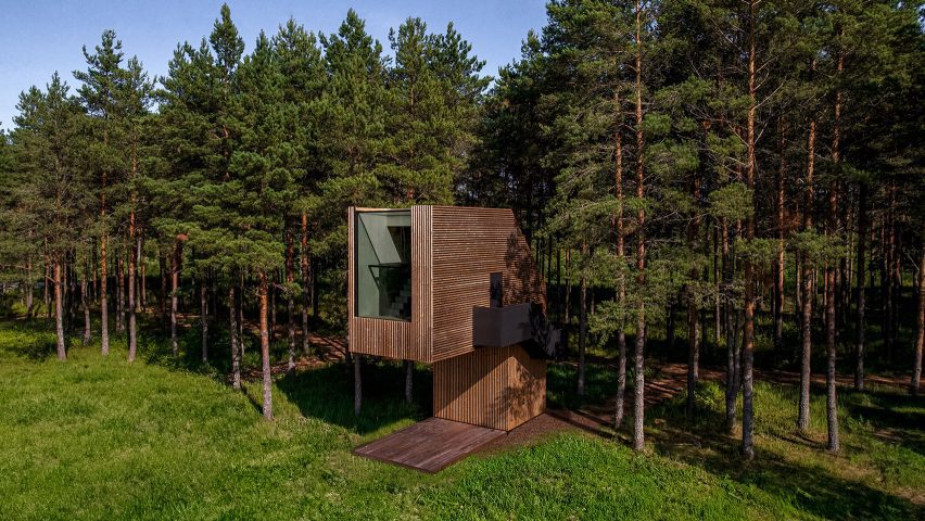 Treehouse-like holiday home