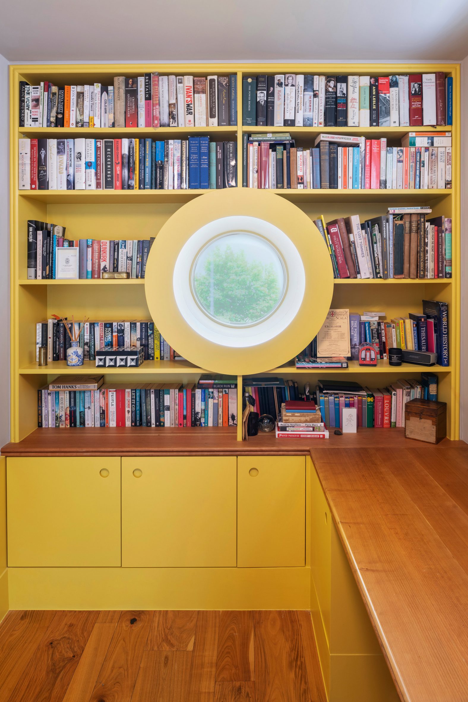 Yellow study in London house by Gundry & Ducker 
