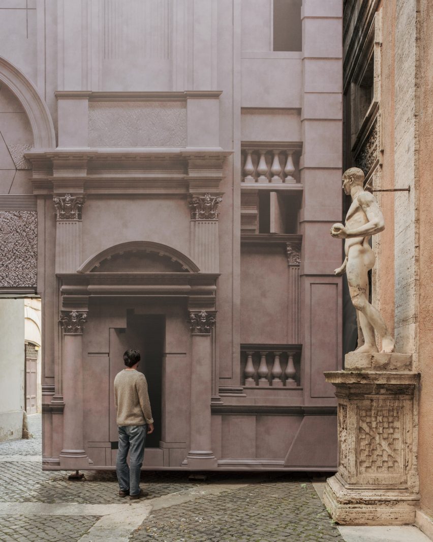 Illusionary facade in a Rome palace courtyard