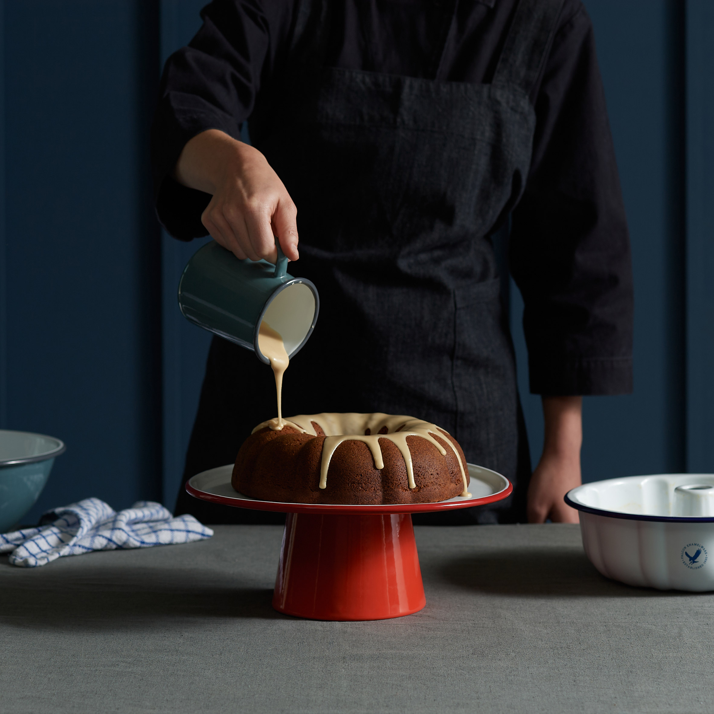Falcon Enamelware cake stand and cake tin
