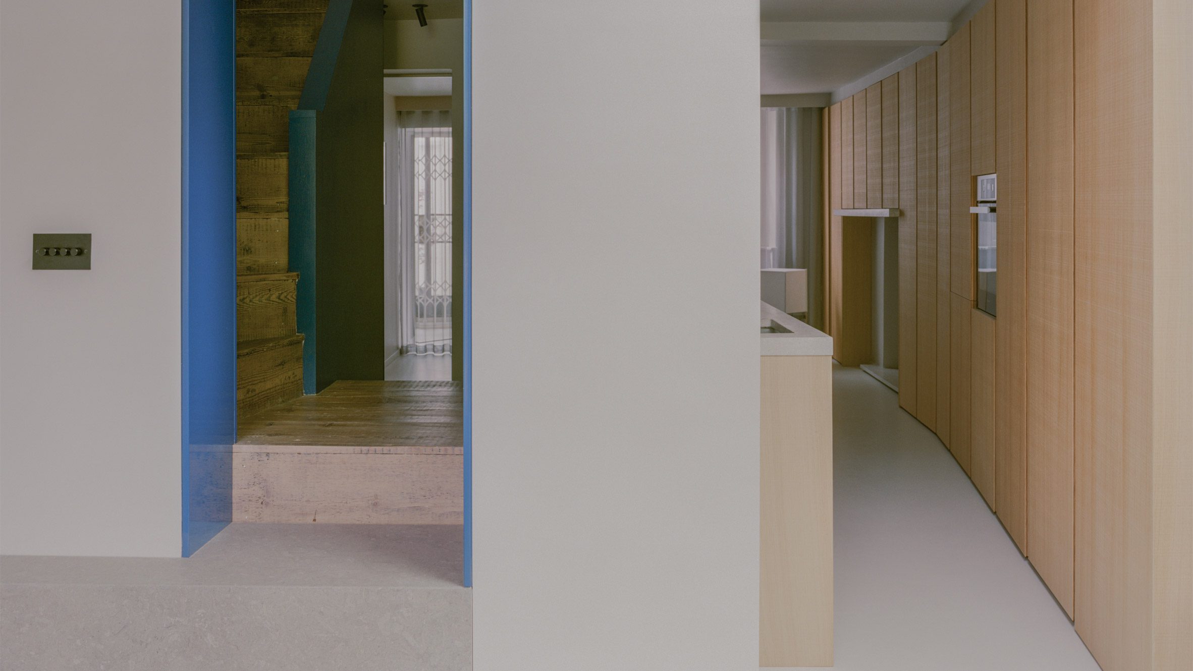 Paolo Cossu Architects renovates London home to be "like a blank canvas" - Vimarsana News