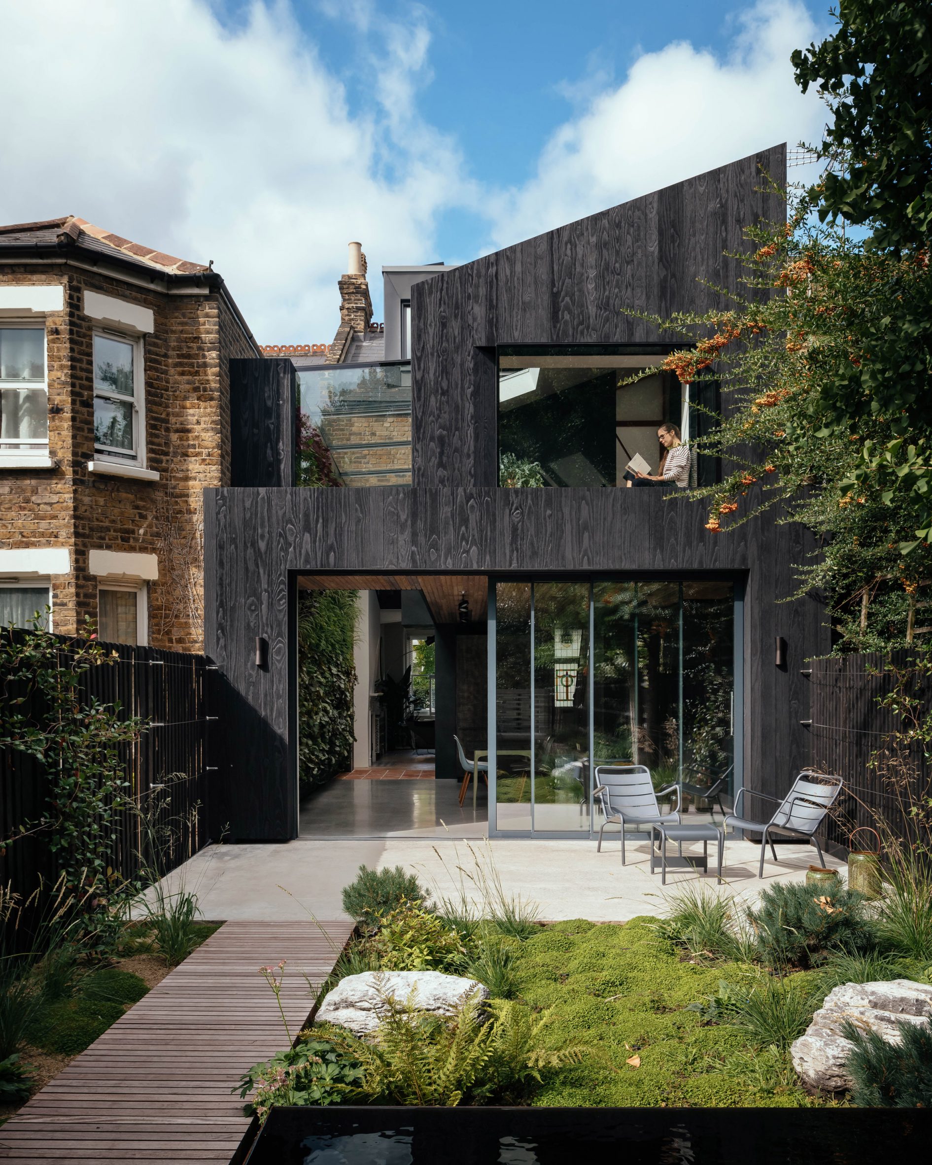 Rear extension of House of the Elements by Neil Dusheiko Architects