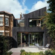 Neil Dusheiko Architects revamps London terrace to bring owner "closer to nature"