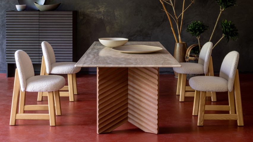 Rows table by Moroso