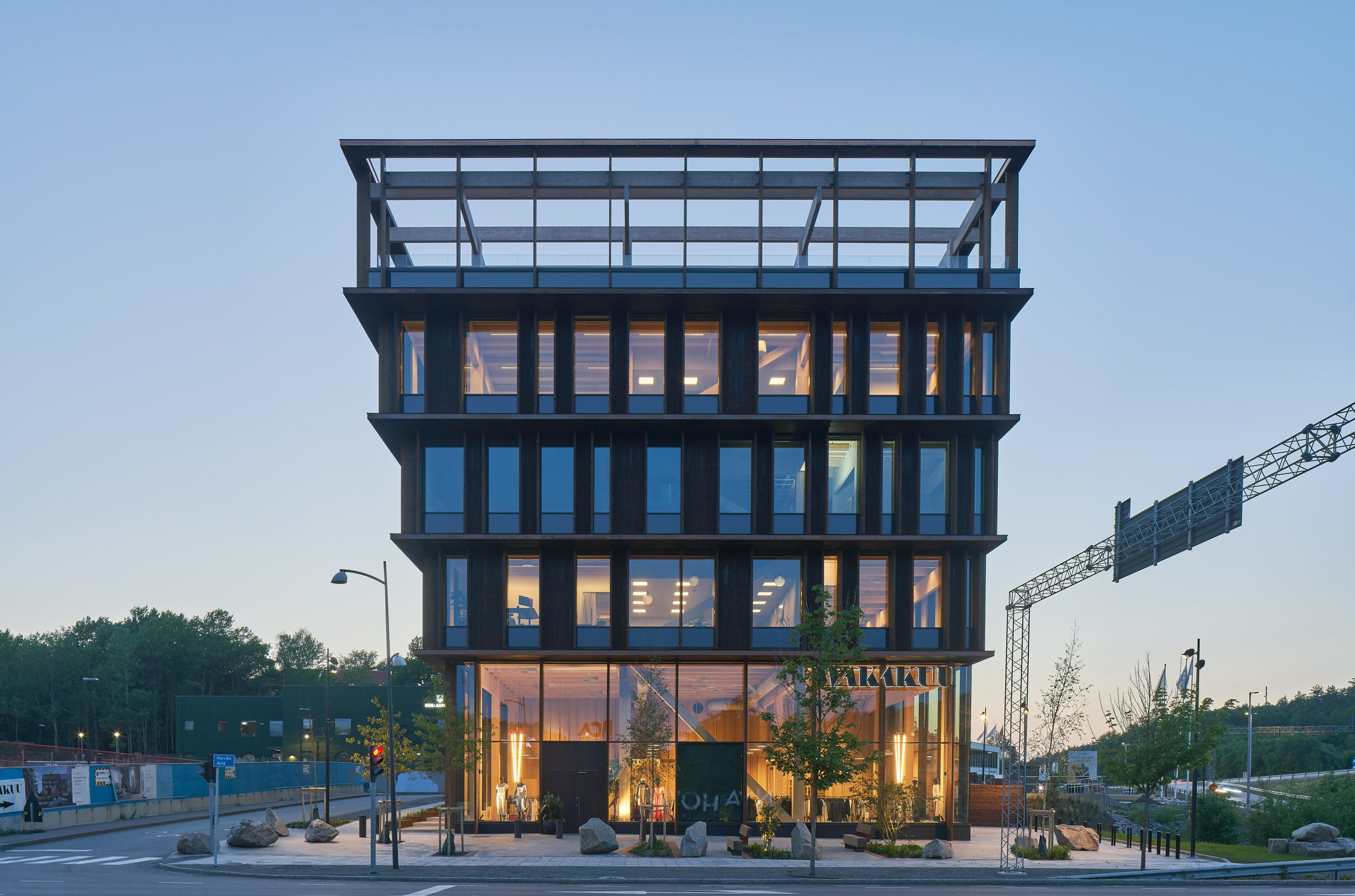 Street view of Gothenburg's first wooden office building called Nodi