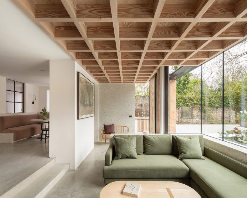 Interior of a London ،me extension by Will Gamble Architects