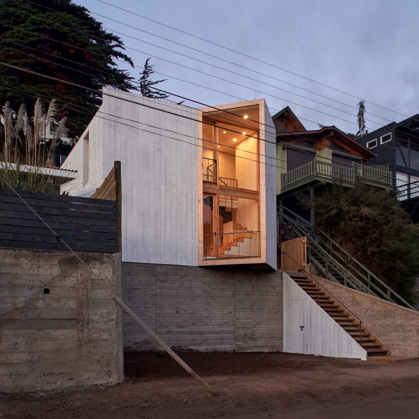 Casa Lagunita in Santiago by Croxatto y Opazo Arquitectos