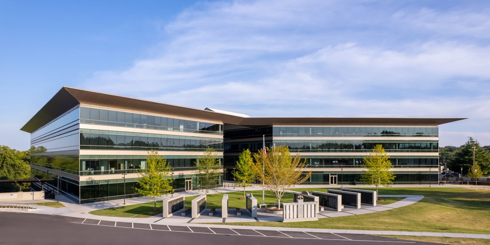Building Sth Foster + Partners tops South Carolina county building with “crisp edges ...