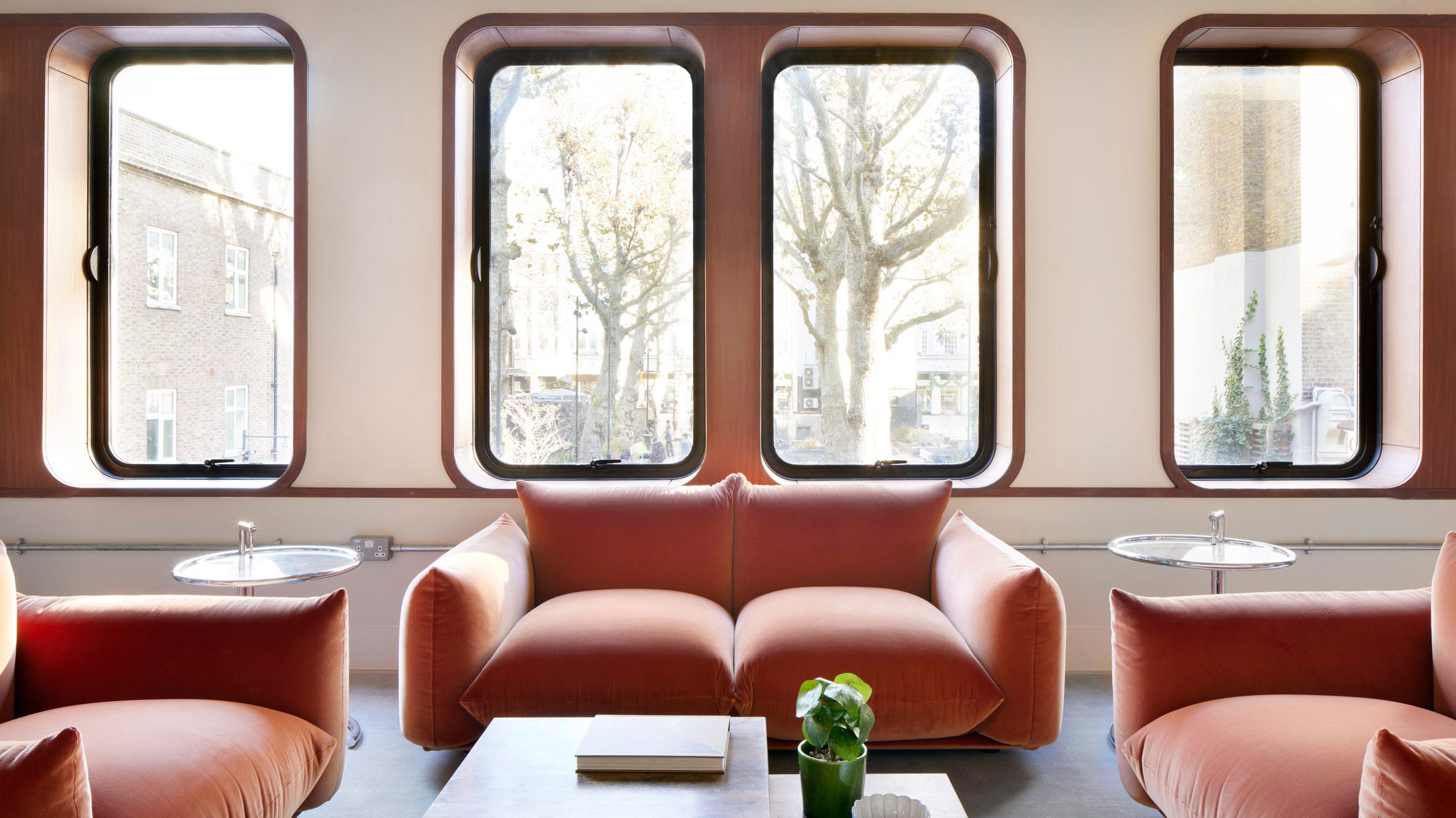 dMFK Architects finishes London office renovation with 1970s-style interior - Vimarsana News