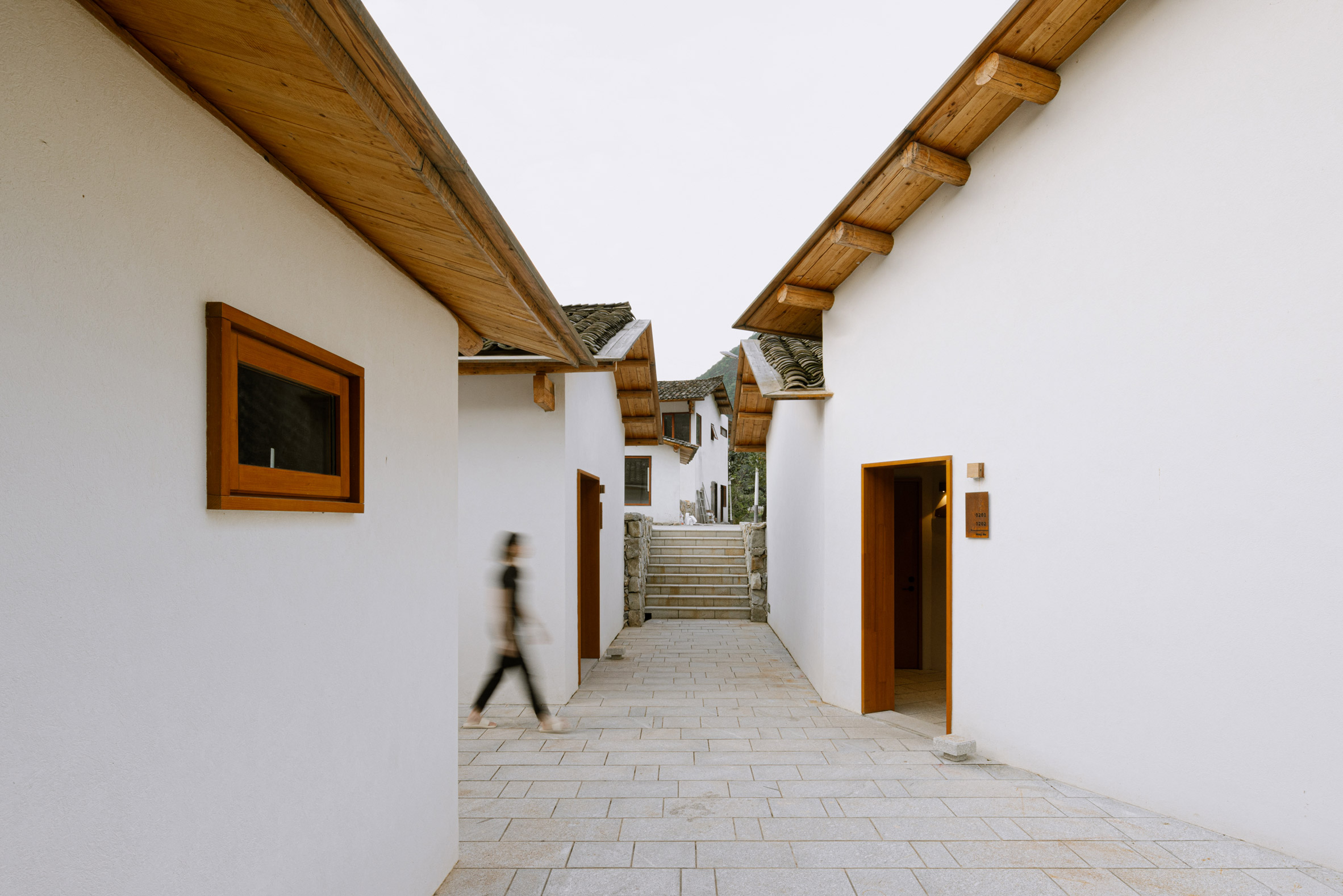 Circulation between the Ningshan Luzhai Cottages in Ankang City, China, by Kooo Architects