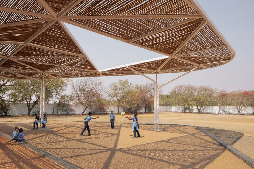 Talaricheruvu Rural School in India by CollectiveProject