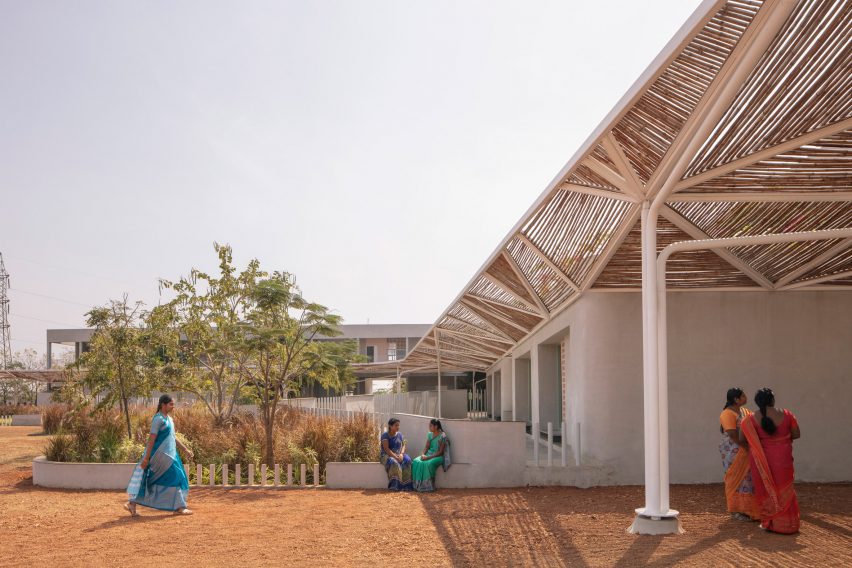Talaricheruvu Rural School exterior in India