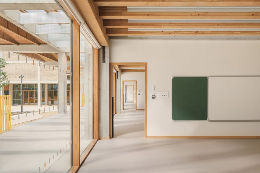 Interior of the Eugenie Brazier school by Vurpas Architectes
