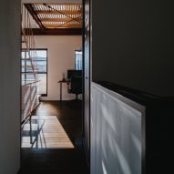 House in Hattori-tenjin by Akio Isshiki Architects