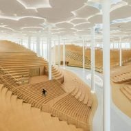 Dezeen Debate features Snøhetta library with a "feeling of extravagance"
