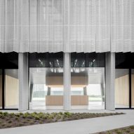 Courtyard at the Bonfiglioli headquarters by Peter Pichler Architecture