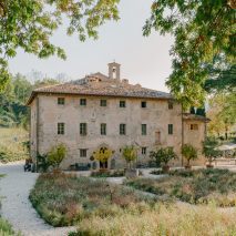Hotel Vocabolo Moscatelli in Umbria by Archiloop