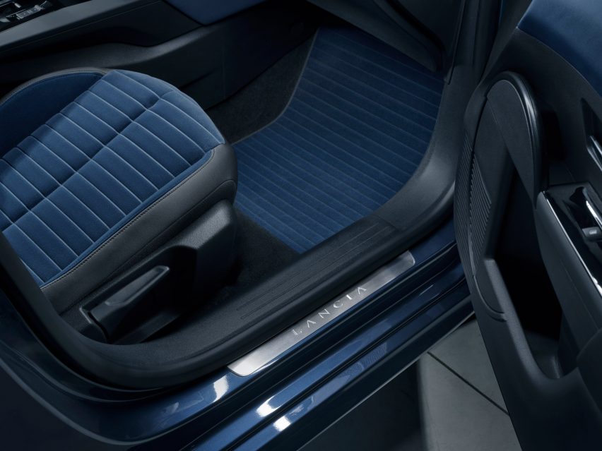 Seats and floor of Lancia Ypsilon Edizione Limitata Cassina