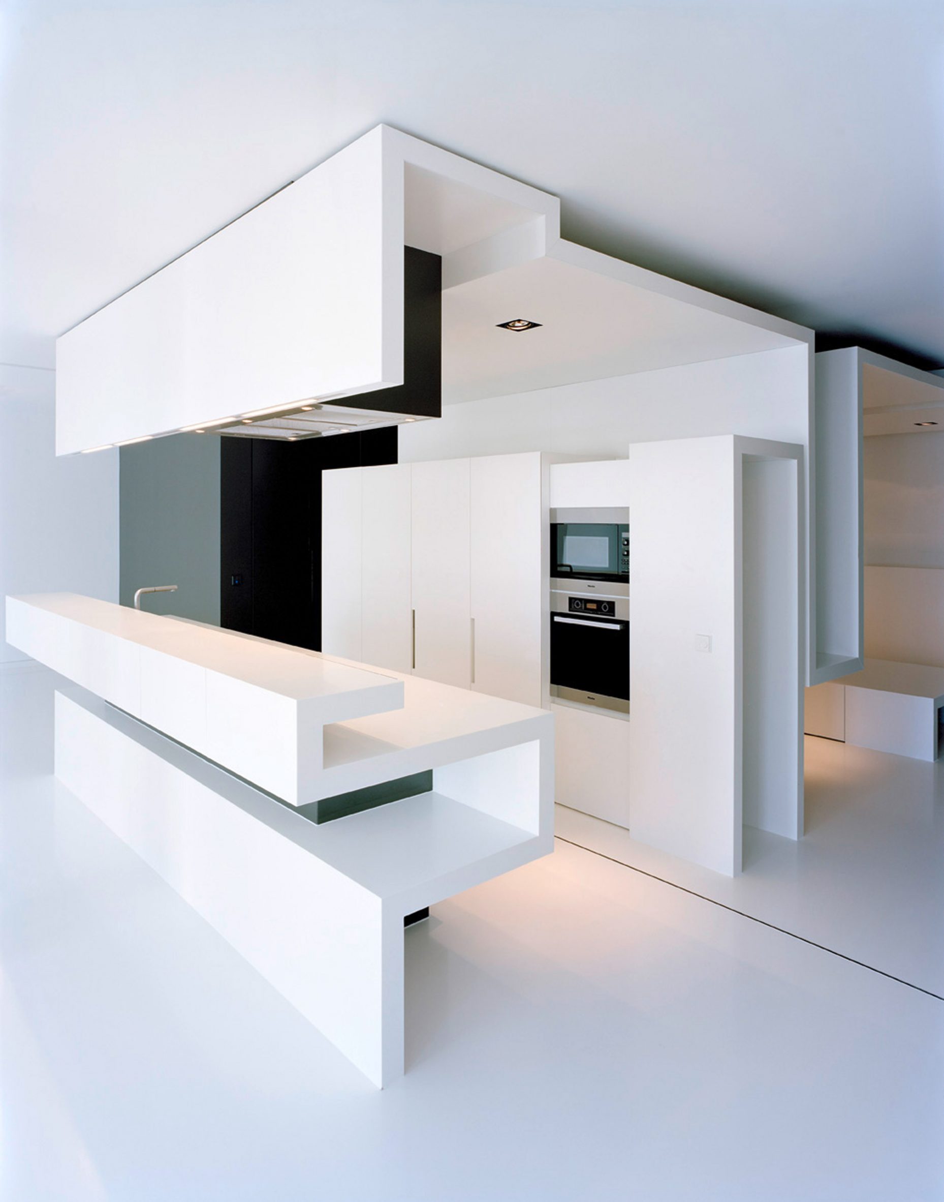 Corian Solid Surface range used across kitchen countertops in a Berlin apartment