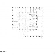 Dining terrace/ tenth floor plan of London College of Fashion by Allies and Morrison